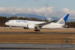 United B787-8 N28912