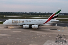 Emirates A380-800 A6-EOT
