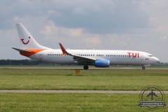 TUI B737-800 C-FYLC