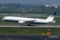 Privilege Style B777-200ER EC-MIA beim Rotieren