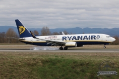 Ryanair B737-800 EI-EKE