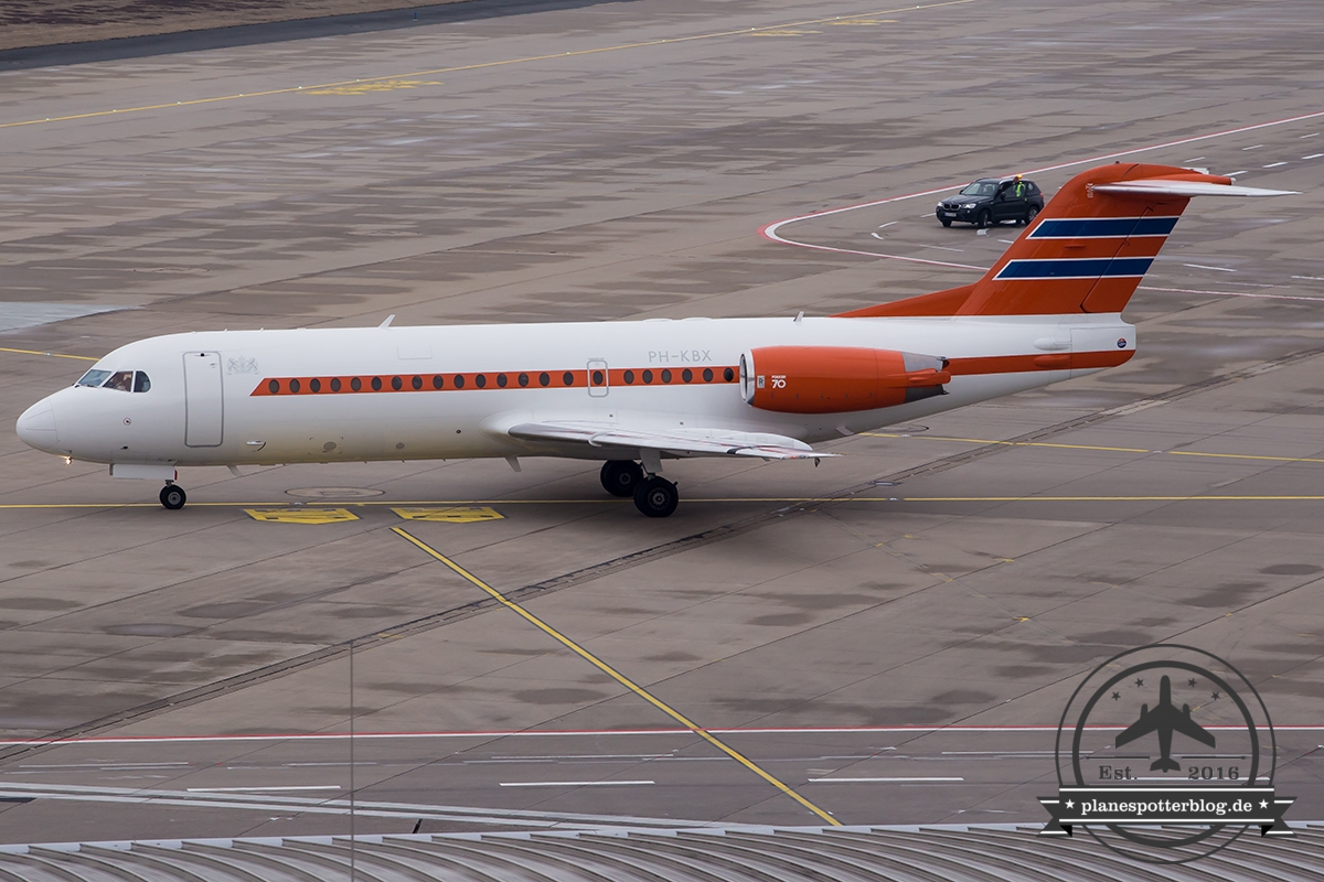 Fokker 70 PH-KBX Royal Dutch Flight