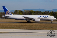 N787UA United Airlines Boeing 777-222(ER) - cn 26939 / 43