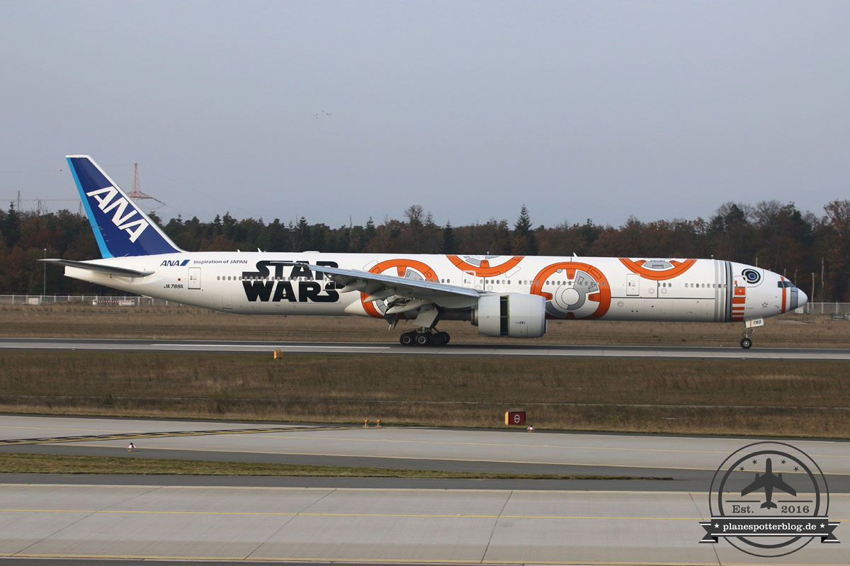 iStar Wars BB-8 B777-300ER von ANA in Frankfurt