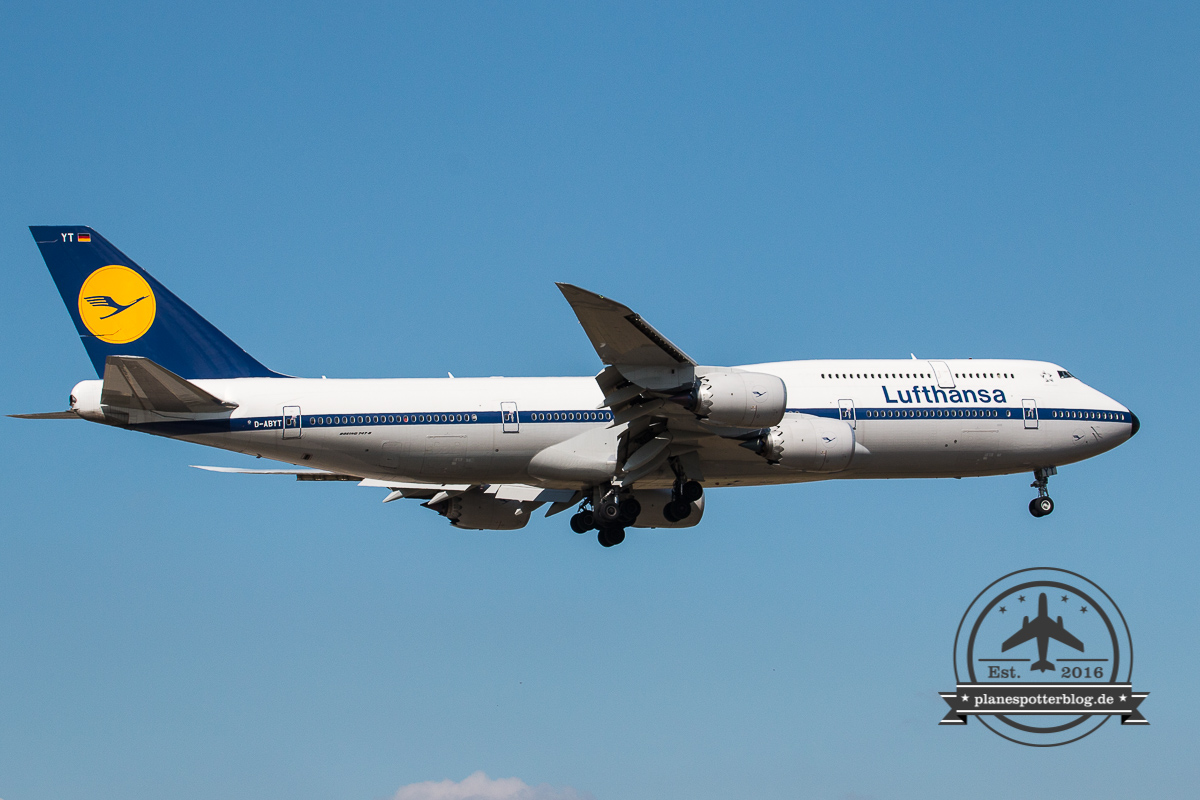 FRA - Ein Tag an der 18 West Boeing 747-8i Lufthansa "Retro"